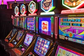 Người dùng Việt Nam truy cập casino trực tuyến sonclub trên điện thoại